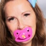 Chupeta adultizada: A nova moda nas redes sociais