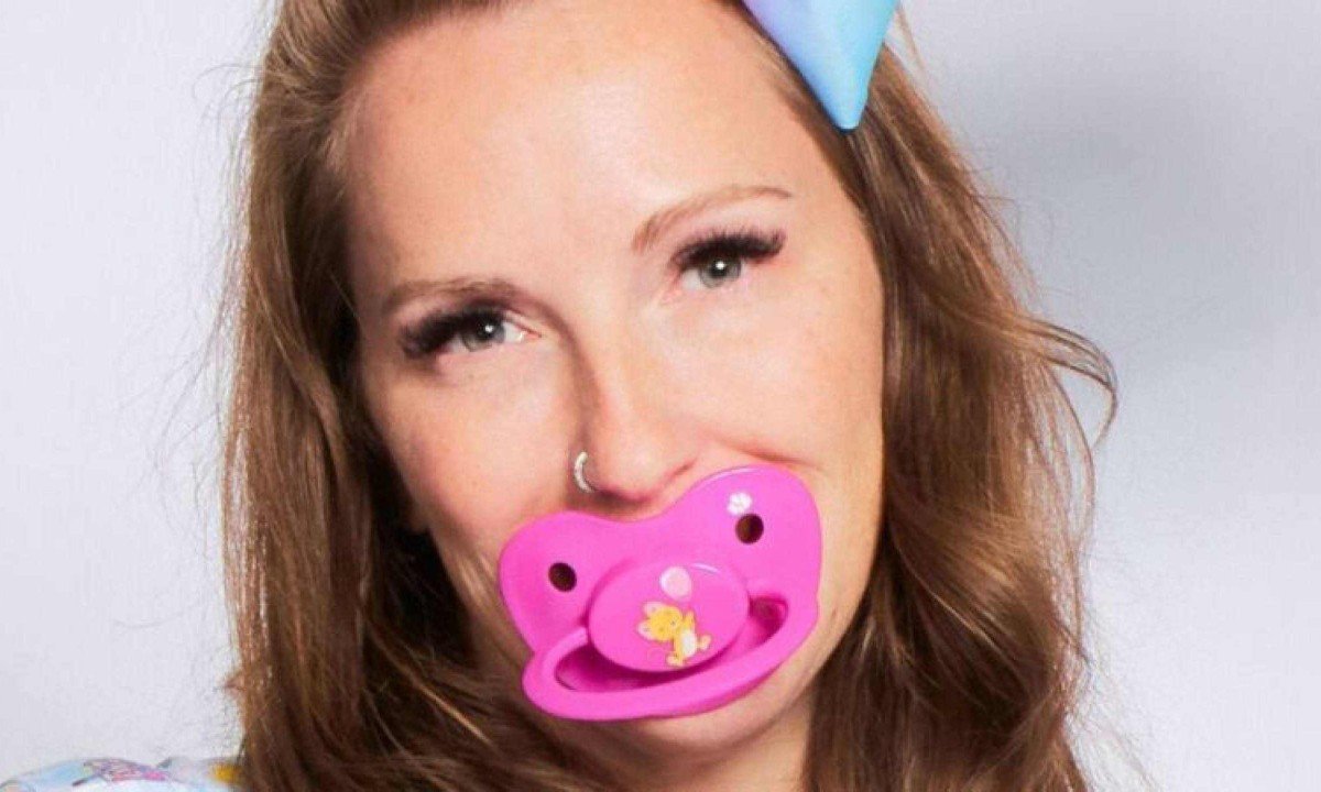 Chupeta adultizada: A nova moda nas redes sociais
